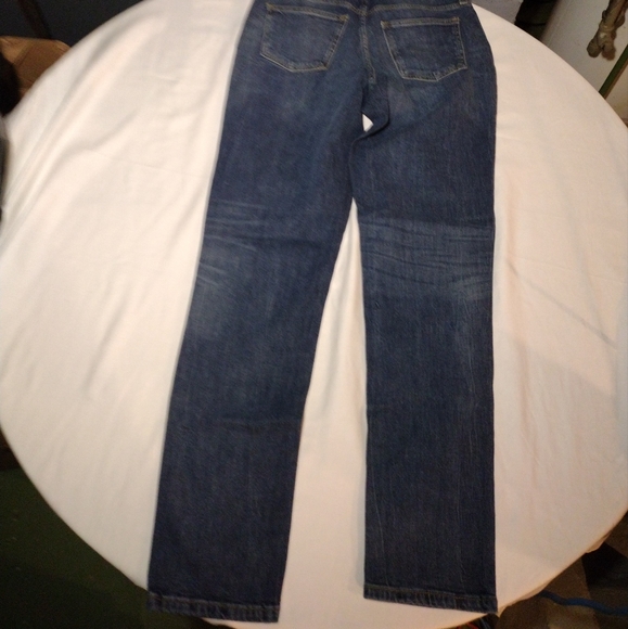 Universal Thread Washed Blue High-Rise Straight Leg Medium Wash Jeans - Picture 13 of 14